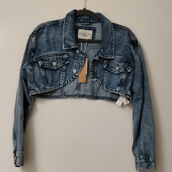 Jackets & Blazers - Ashley-Vintage Charm Acid Wash Denim Jacket - Blue
